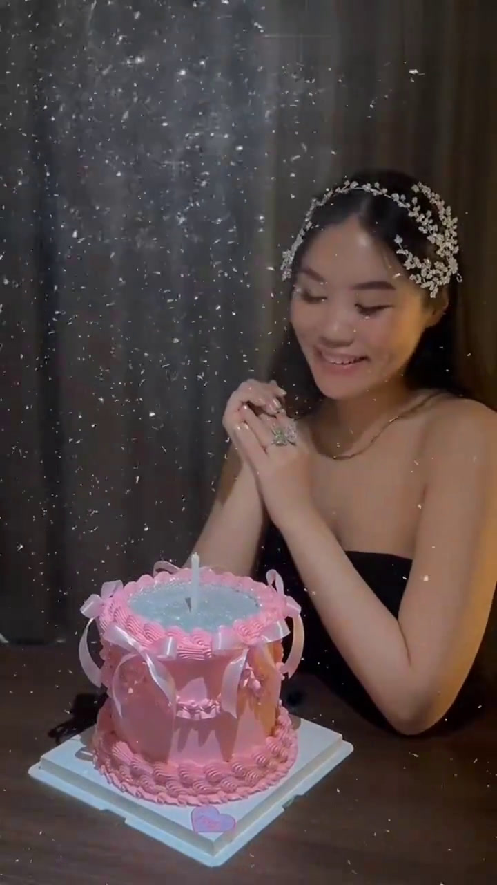 爆火外网的闪粉生日蛋糕