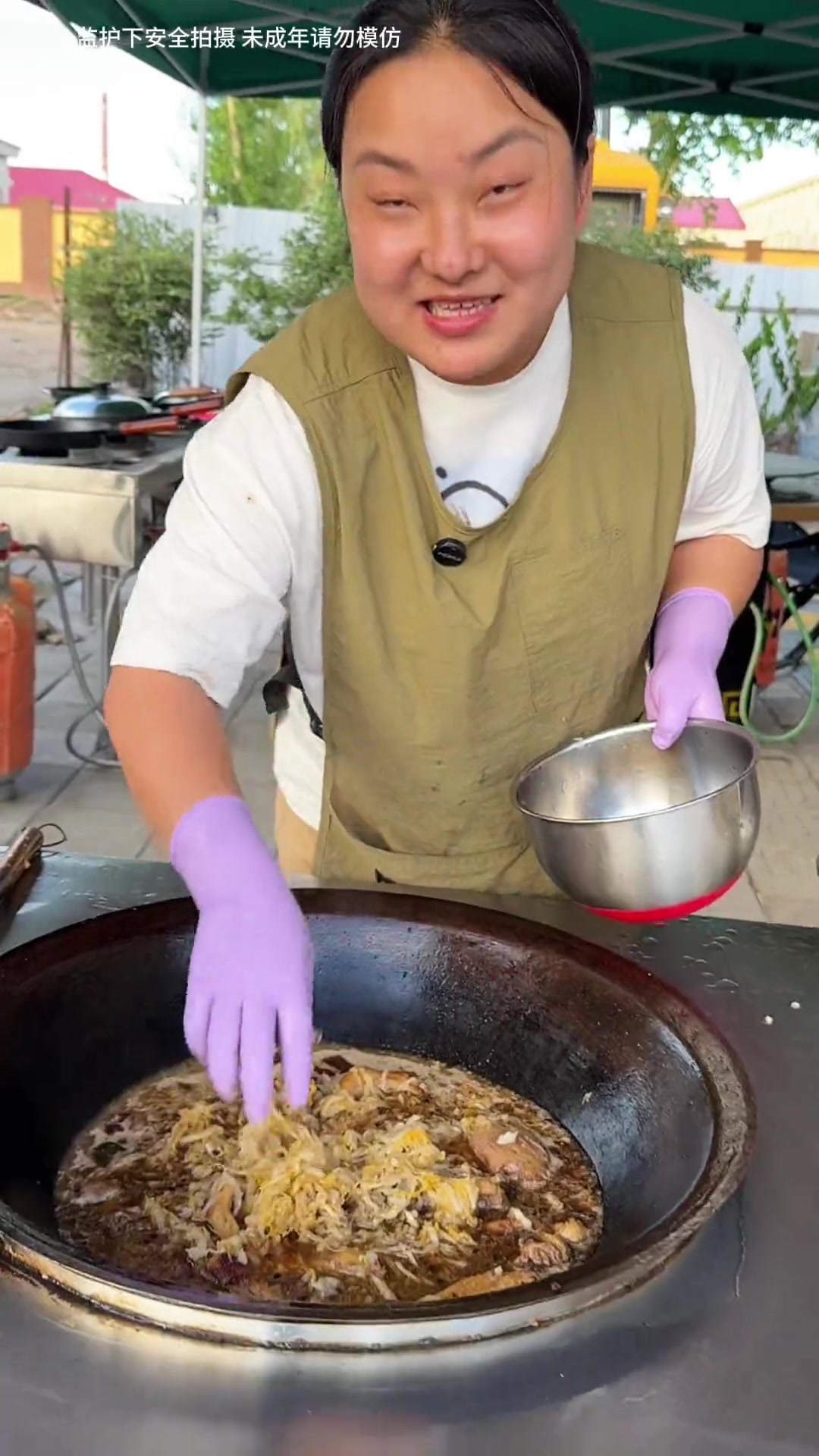 东北酸菜炖大鹅,不止冬天能吃,夏天更香