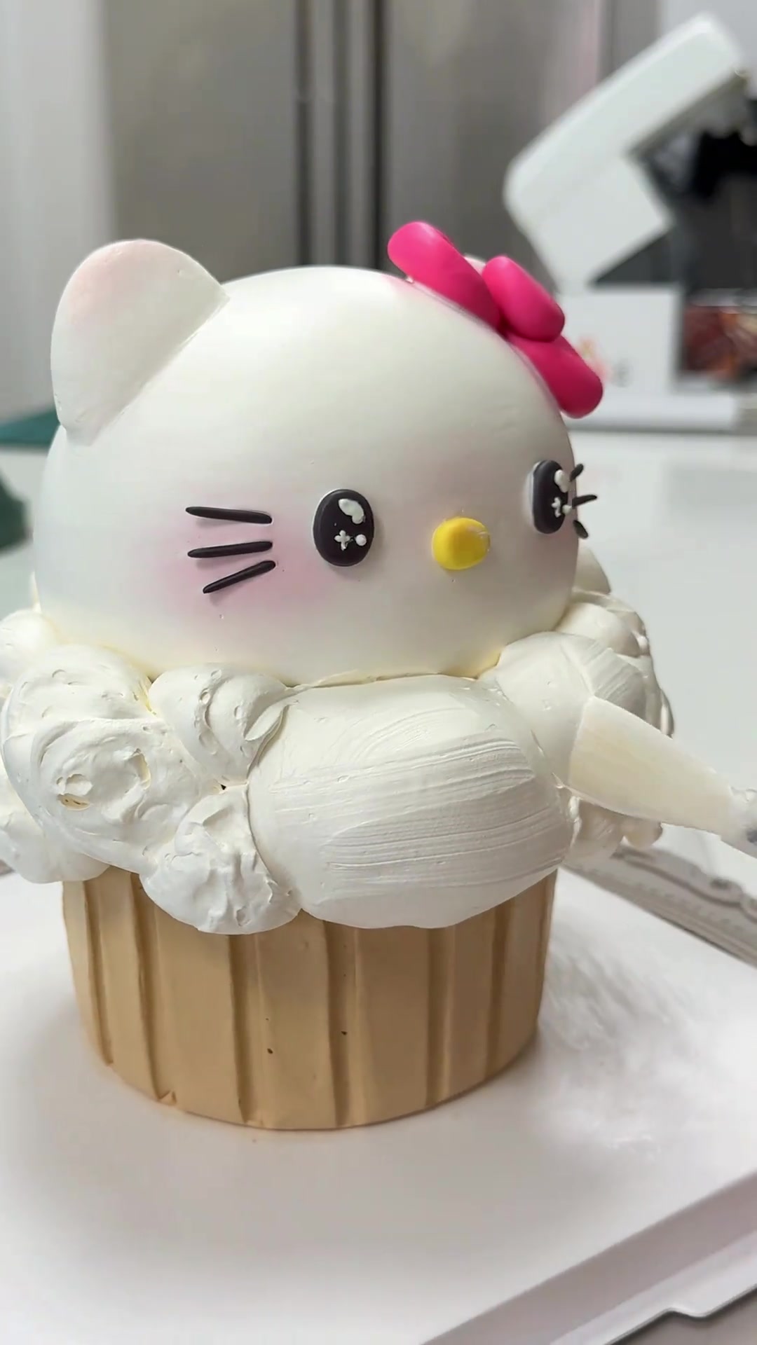 绝美冰淇淋云朵，kitty卡通蛋糕制作教程
