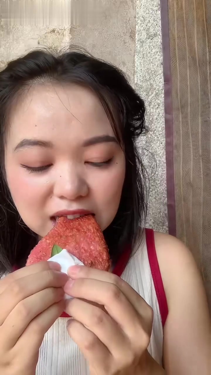 96年女生家里蹲的生活长这样~