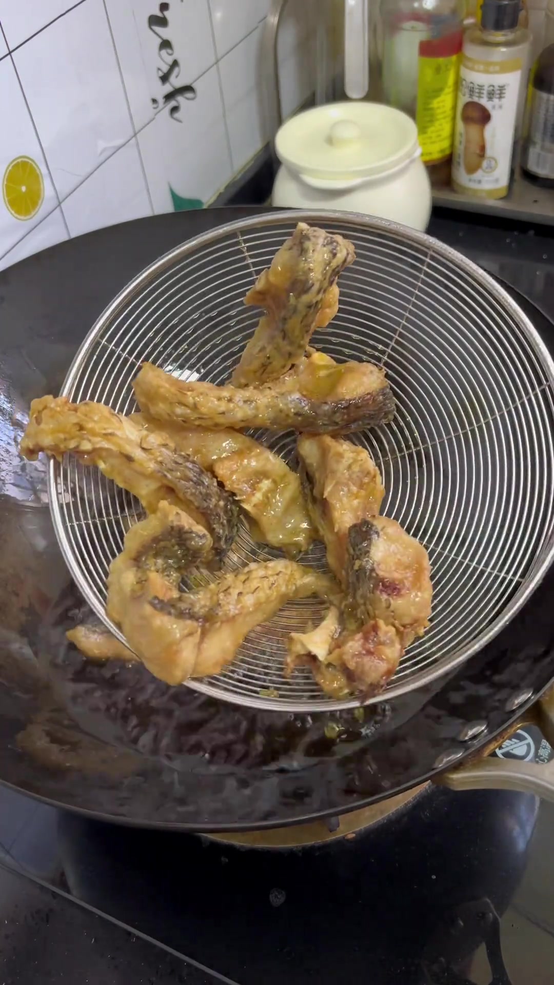 在家做麻辣鱼香辣入味，干净卫生孩子吃着放心
