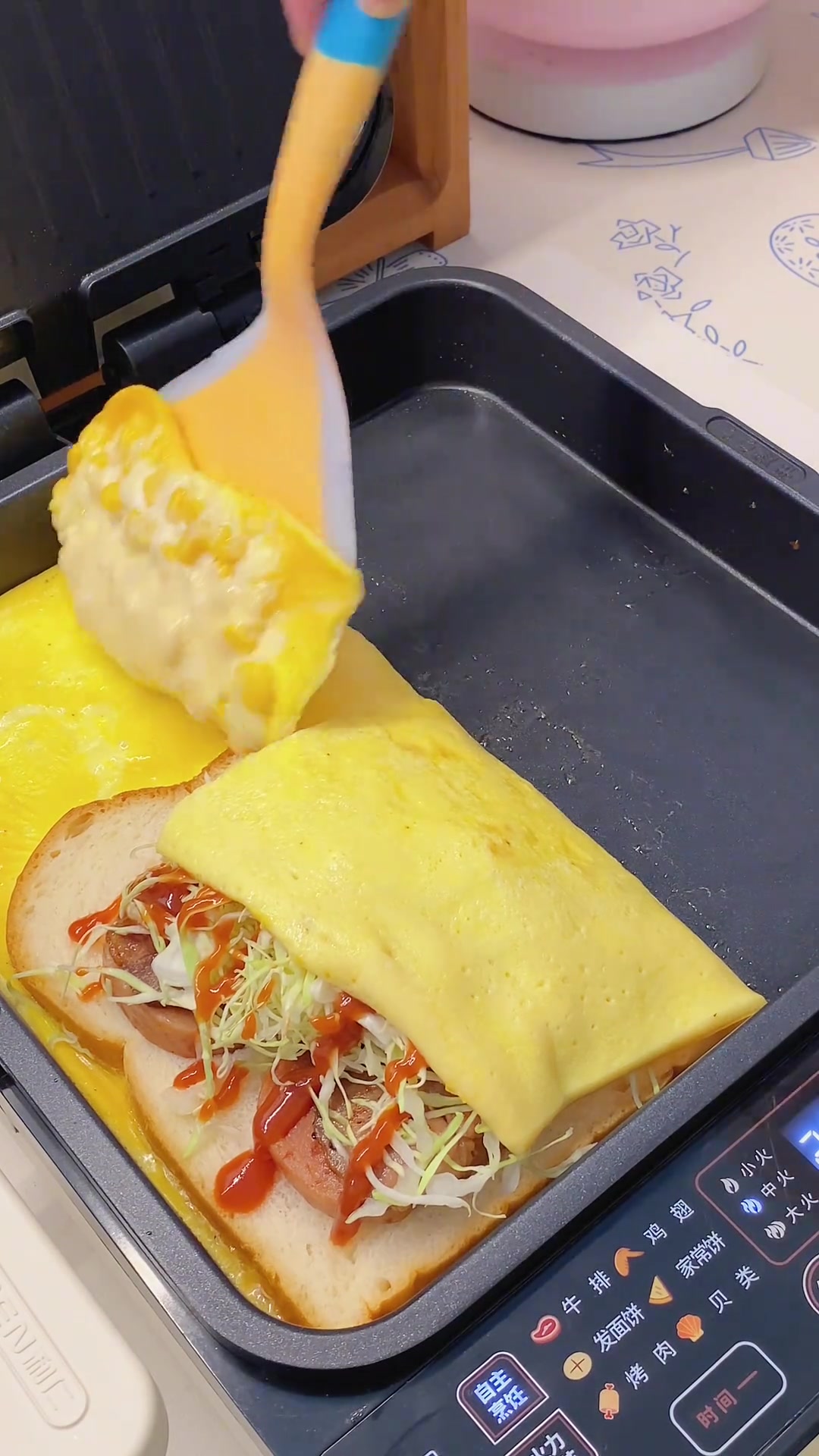 自制盖着被子的三明治