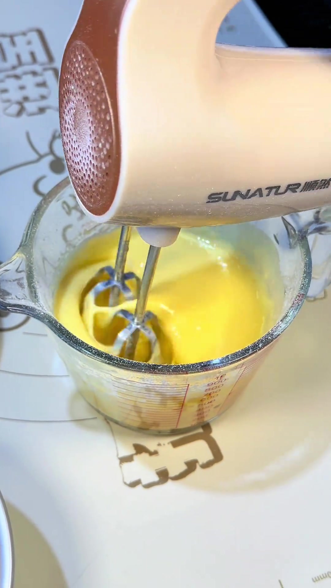 有蒸锅的看过来！简单戚风蛋糕教程，宝妈快做