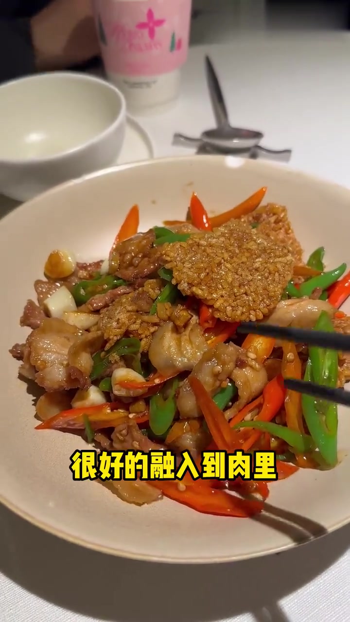 合肥美食家都夸赞的新徽菜，尝尝到底咋样，政务银泰徽小釜