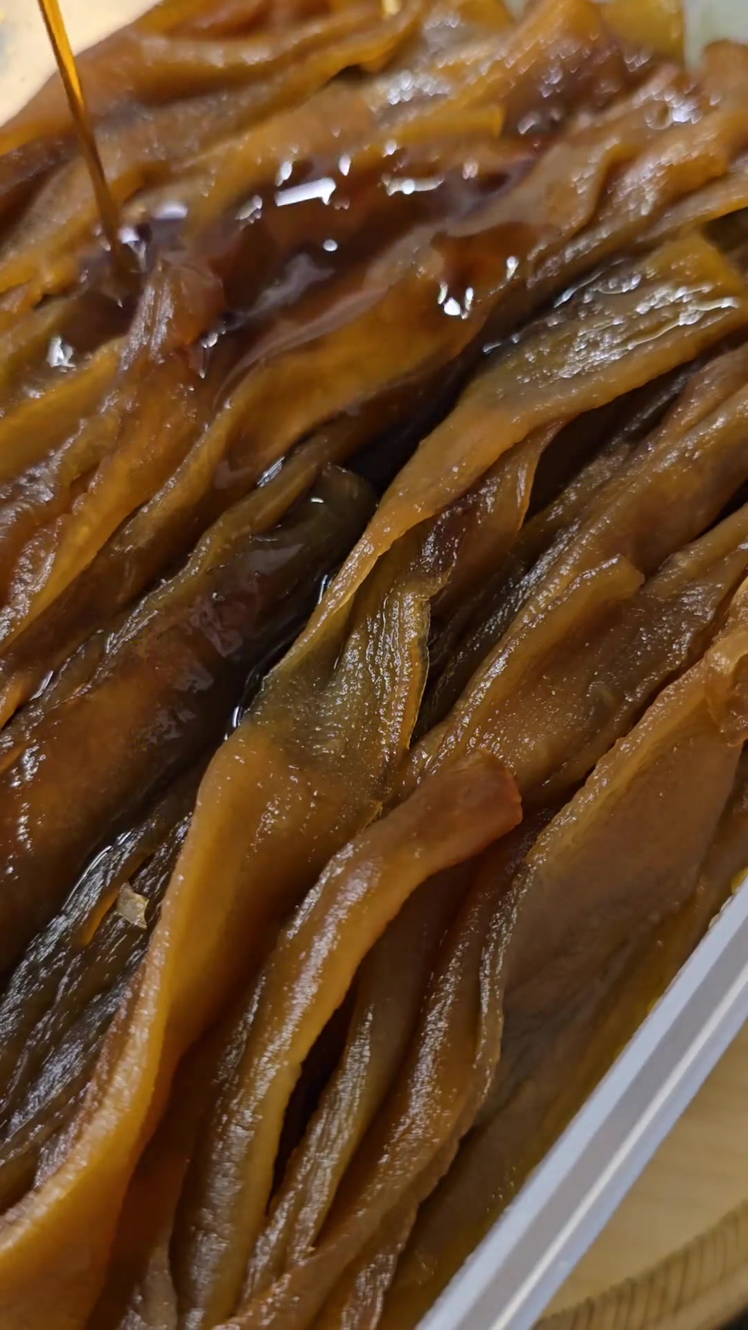 高端备上期学到的白板昆布加上酱煮干瓢。青花鱼棒寿司你就学会了