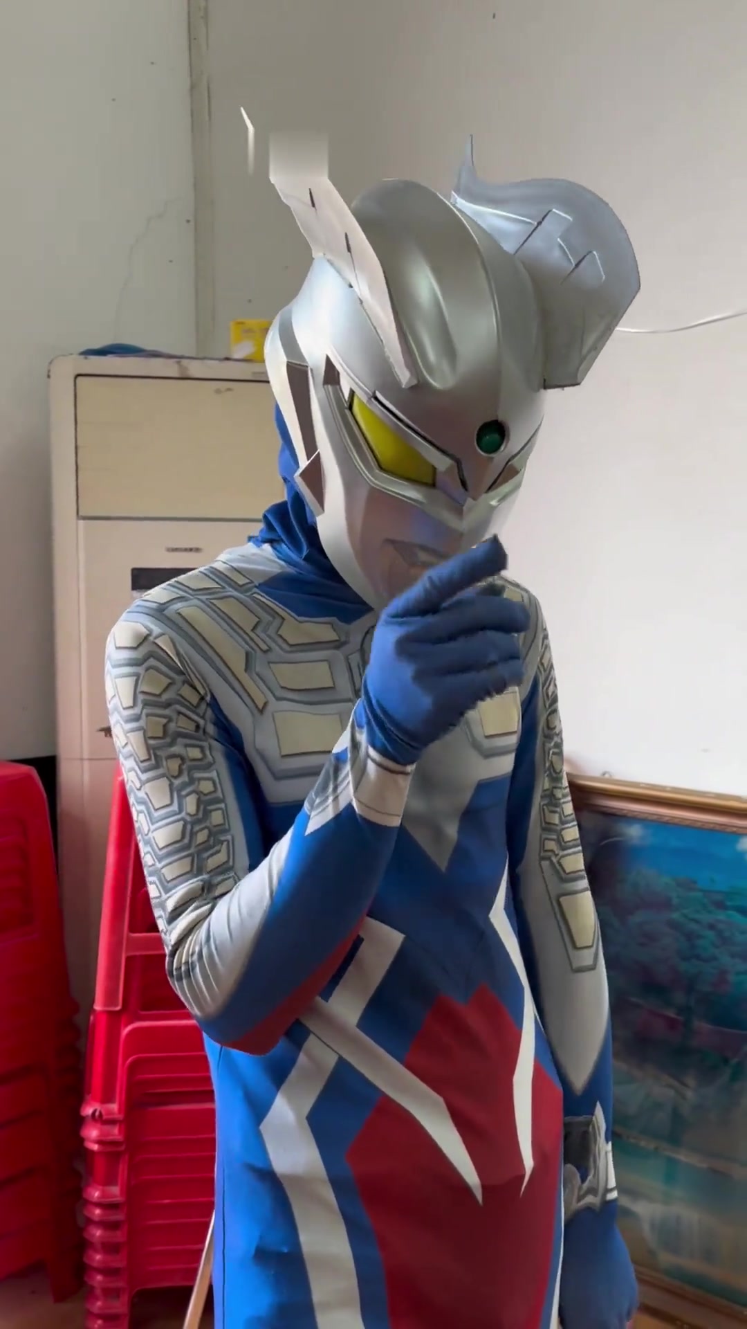 迪迦与鱼头怪互殴脑袋哪瓜疼超好玩