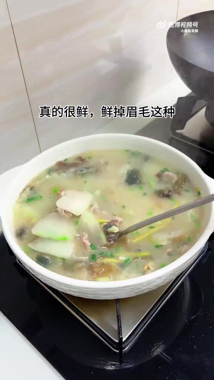 天热会影响胃口吗「冬瓜皮蛋瘦肉汤做法」夏日炎炎，胃口不好的人，可以试试这道冬瓜皮蛋瘦肉汤，