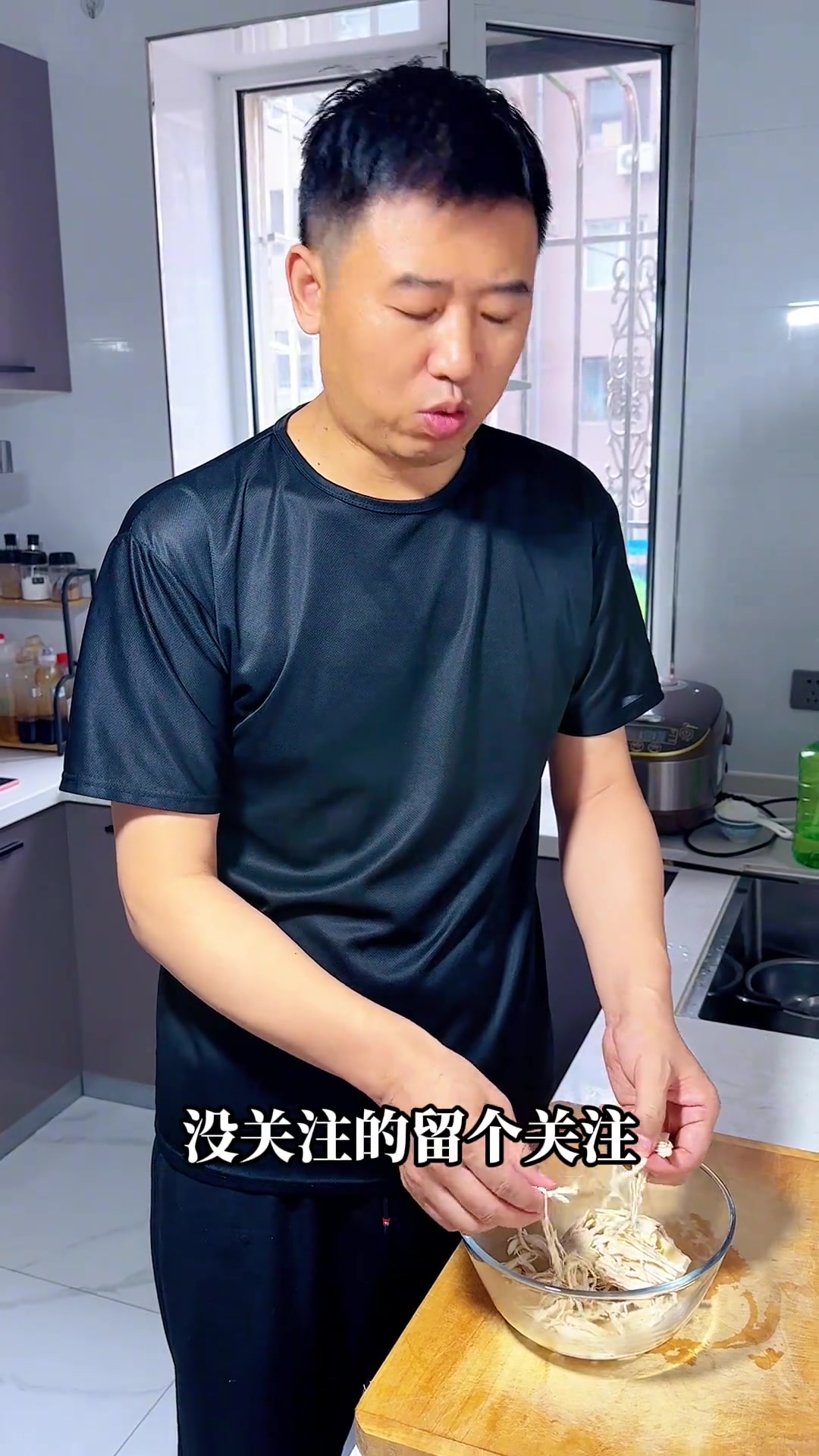 嫩滑鸡胸肉，擀面杖敲打更入味，家常下饭菜教程