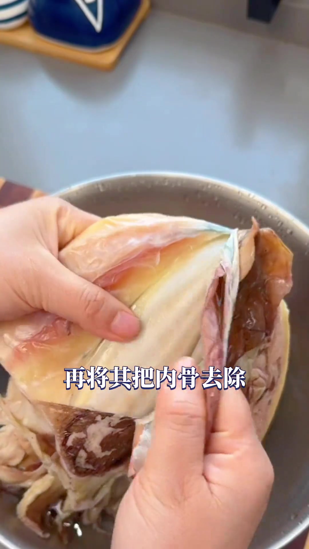 节目里大厨的墨鱼鸡汤，终于被我用这个的方法复刻出来啦，你也来试试吧