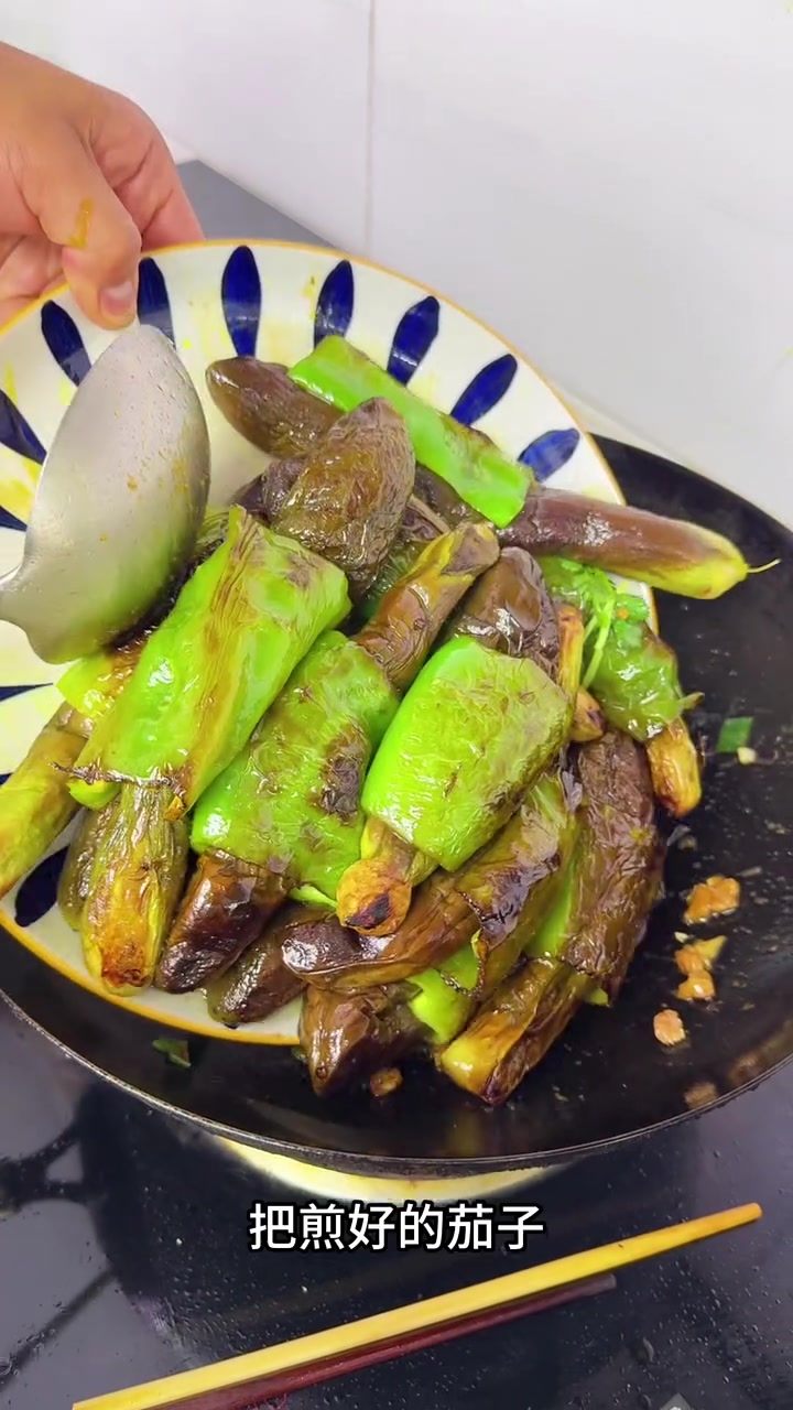 农村三哥教你做超下饭还不长肉的东北菜！