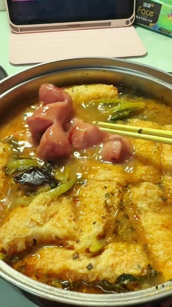鱼丸牛丸米线味道好极了，你想吃吗