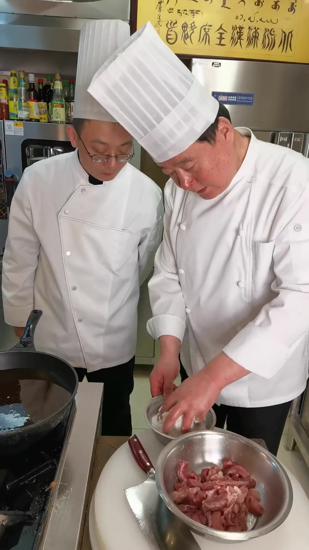 干炸肉段教程！猪后秋这样做超好吃！