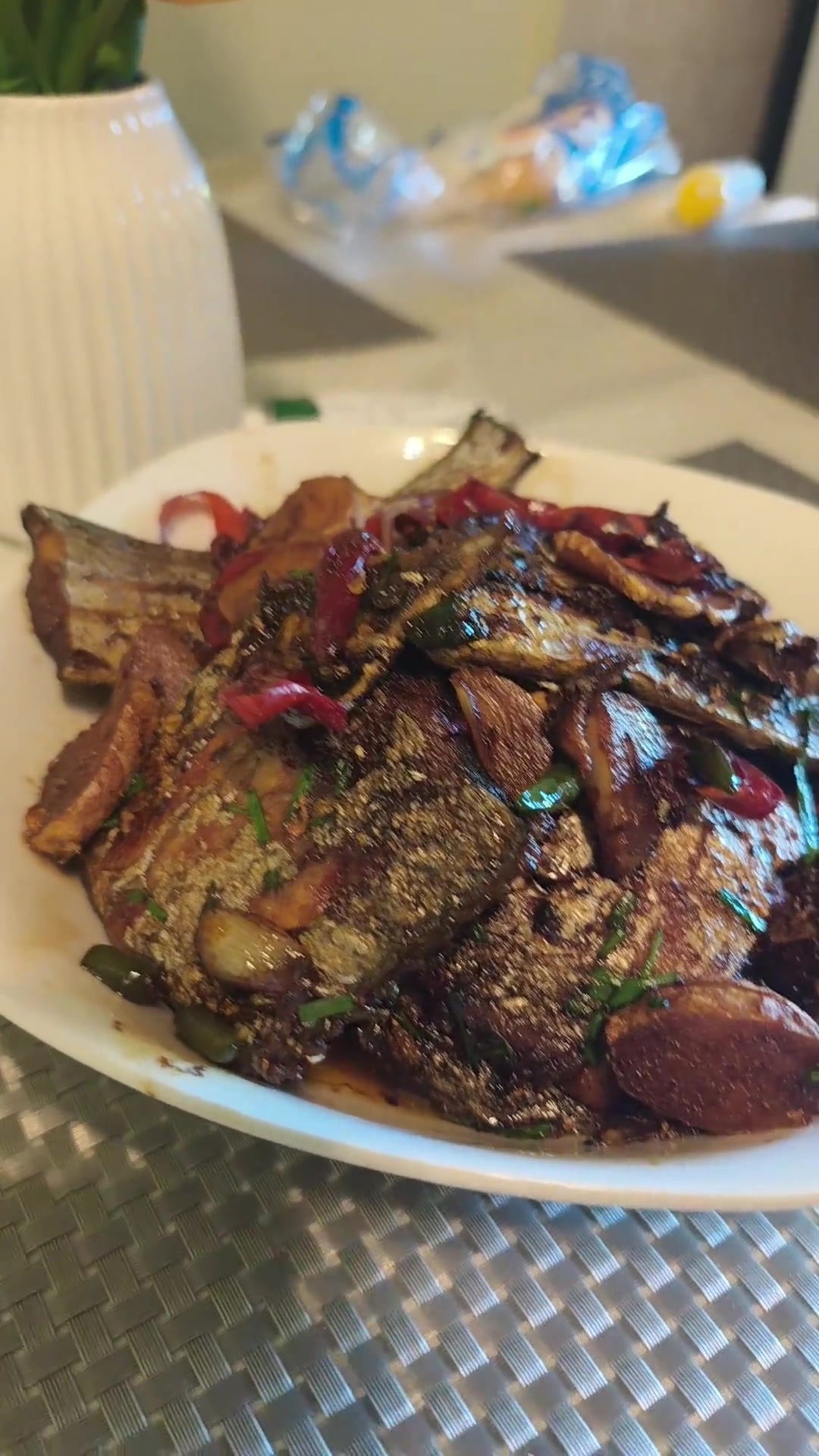 买的带鱼孩子不爱吃，鱼背还有大结石
