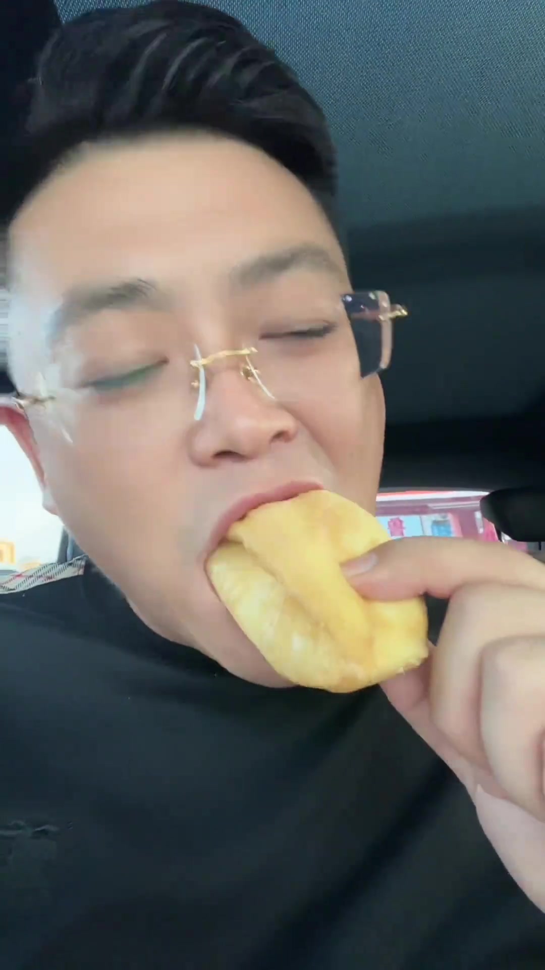 也是好起来了，吃上国宴油条了！