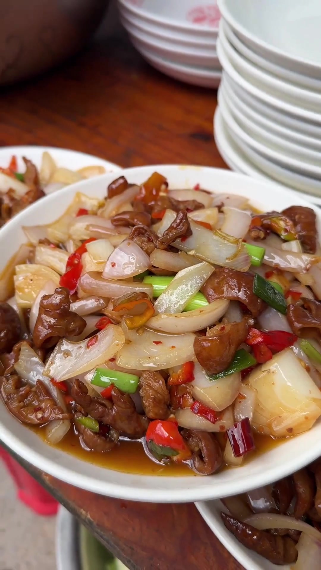来看看我们上饶的农村便餐饭，都有哪些菜品呢