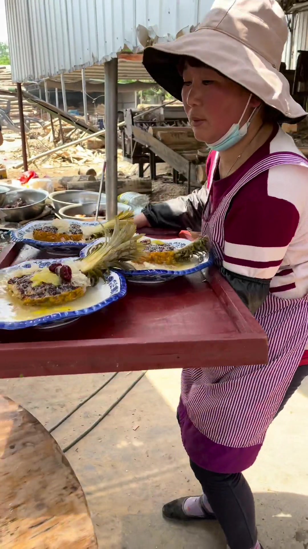 大席菜甜食菠萝八宝饭好吃到爆就是太烫手了