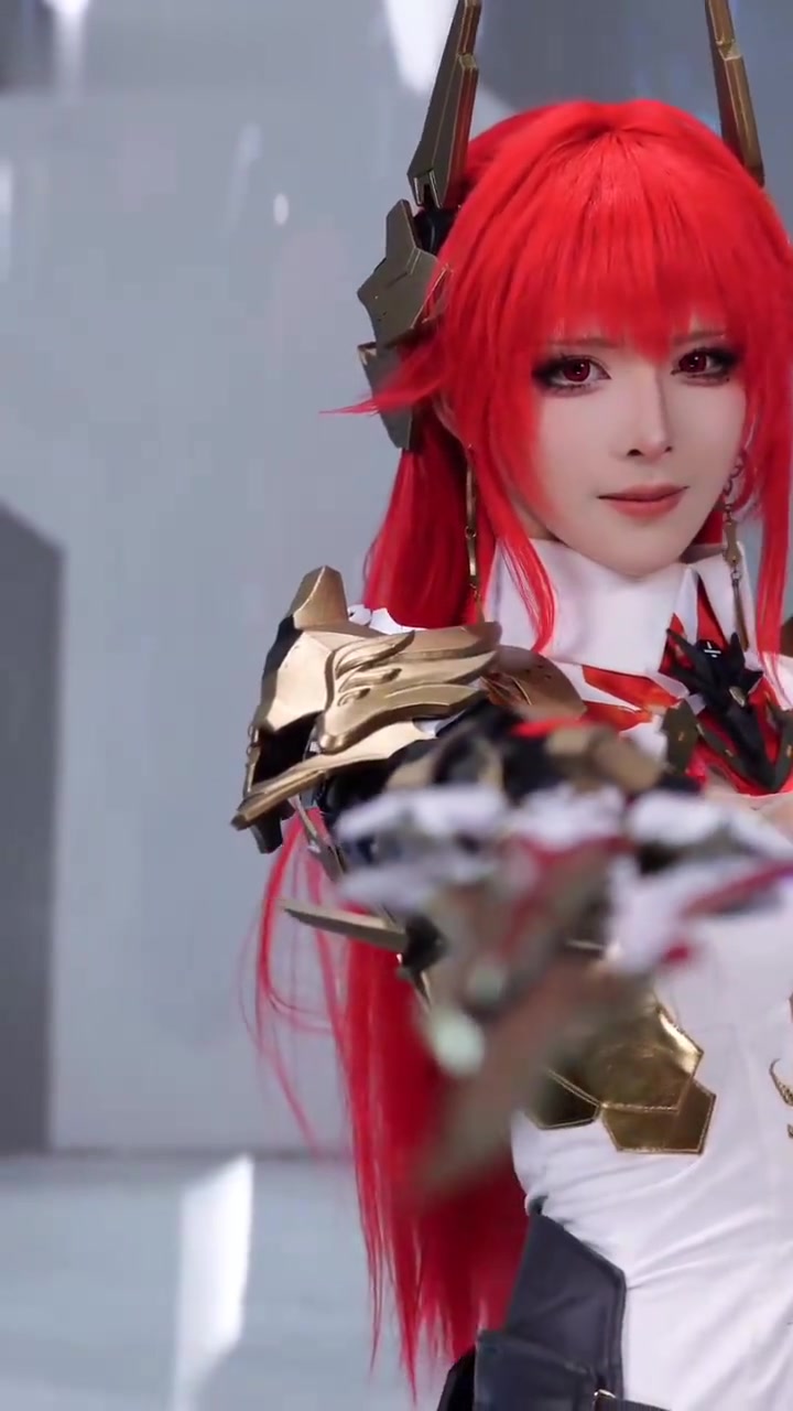 战双-腥味猫罐(萤火虫)