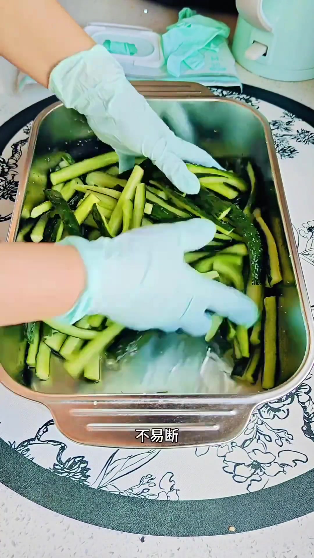 九毛九水黄瓜做嘎嘎爽口咸菜气死个人！