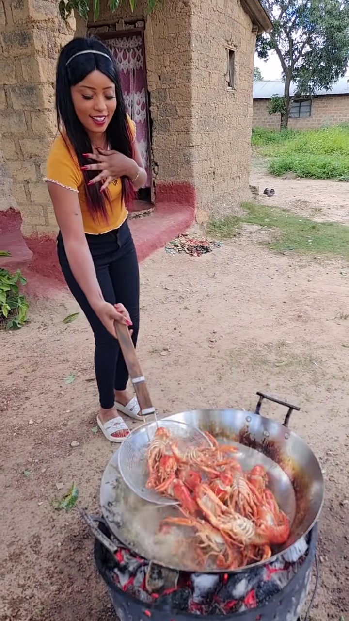 非洲油炸大龙虾，相信我，你一定沒吃过