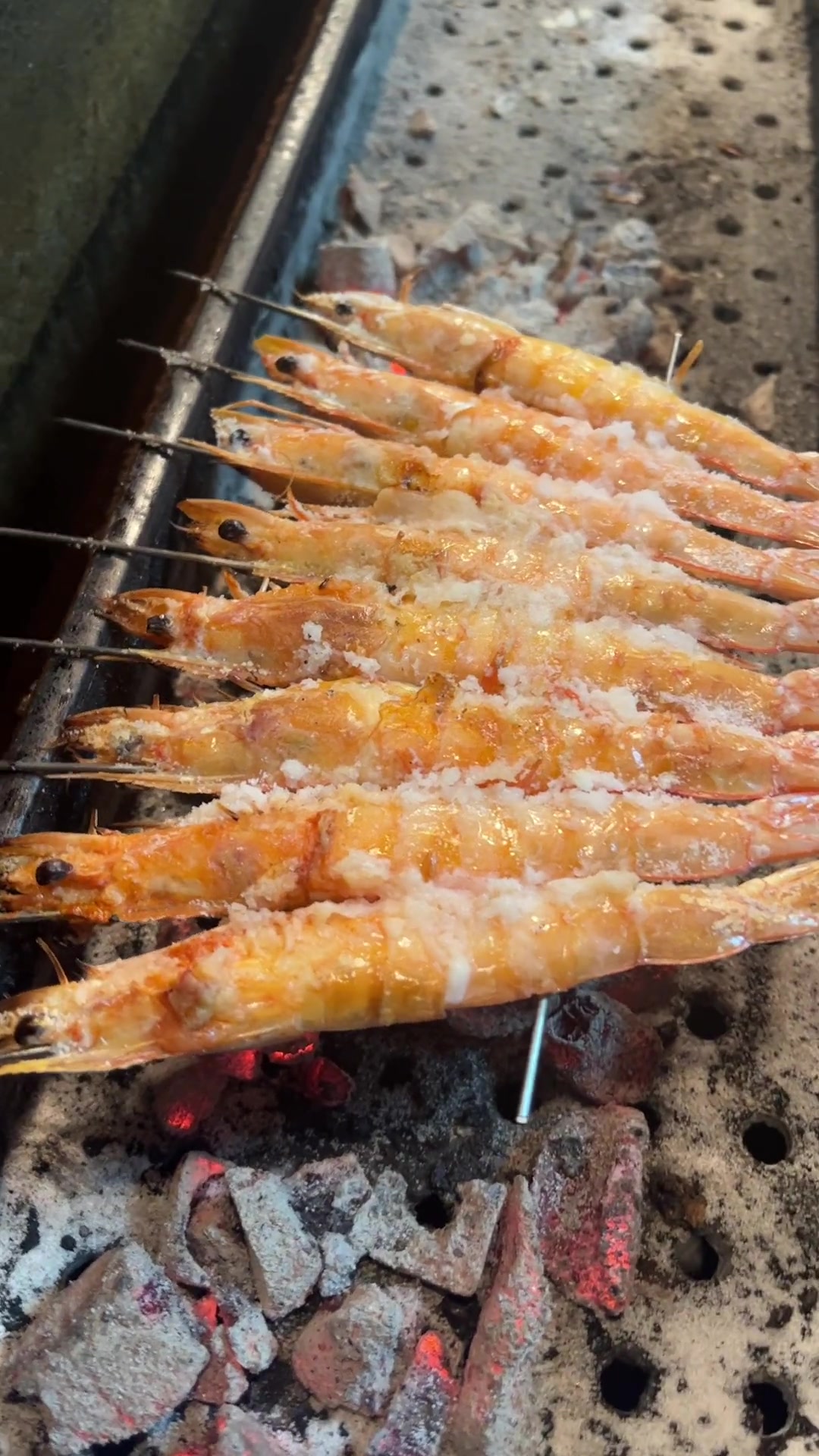 来学学盐焗大虾