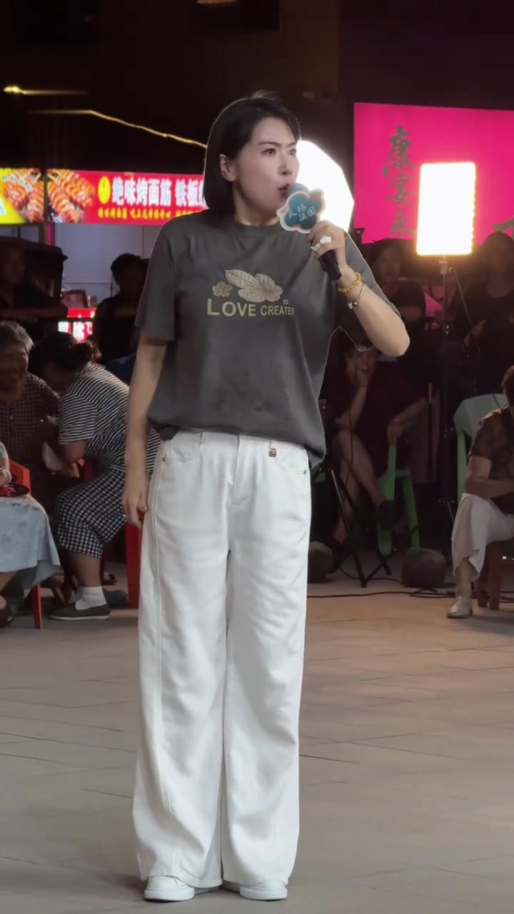 国家二级演员：李素芳演唱《跑汴京》“包文正离汴京辞别王驾”