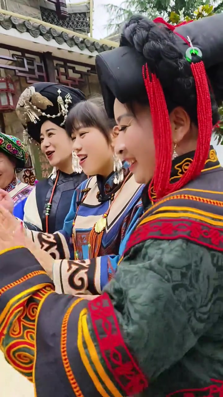 彝族火把节年倒计时，你确定不来参加吗？欢迎你们来盘州避暑，火把节在盘州喜乐街