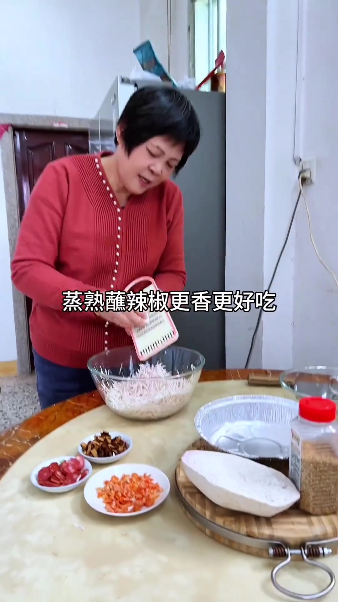 试试这个芋头糕做法，软硬度刚好，又香又好吃！