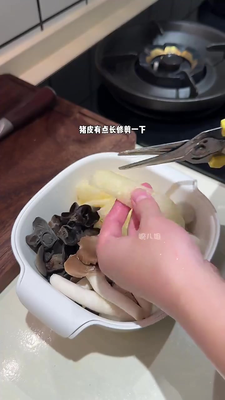 肉皮三鲜汤真的太鲜素啦 一定要试试