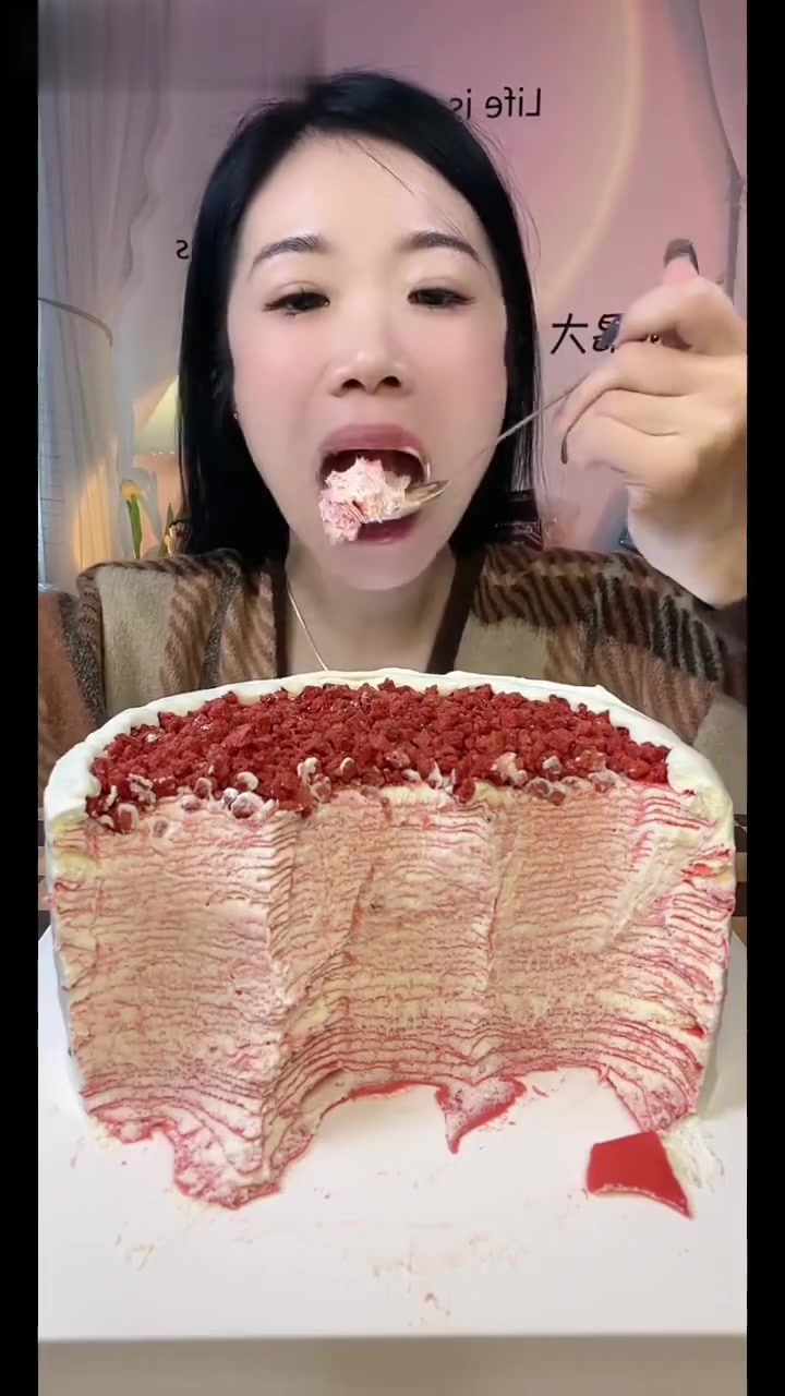 珍珠奶茶爆浆蛋糕，红丝绒法式千层蛋糕