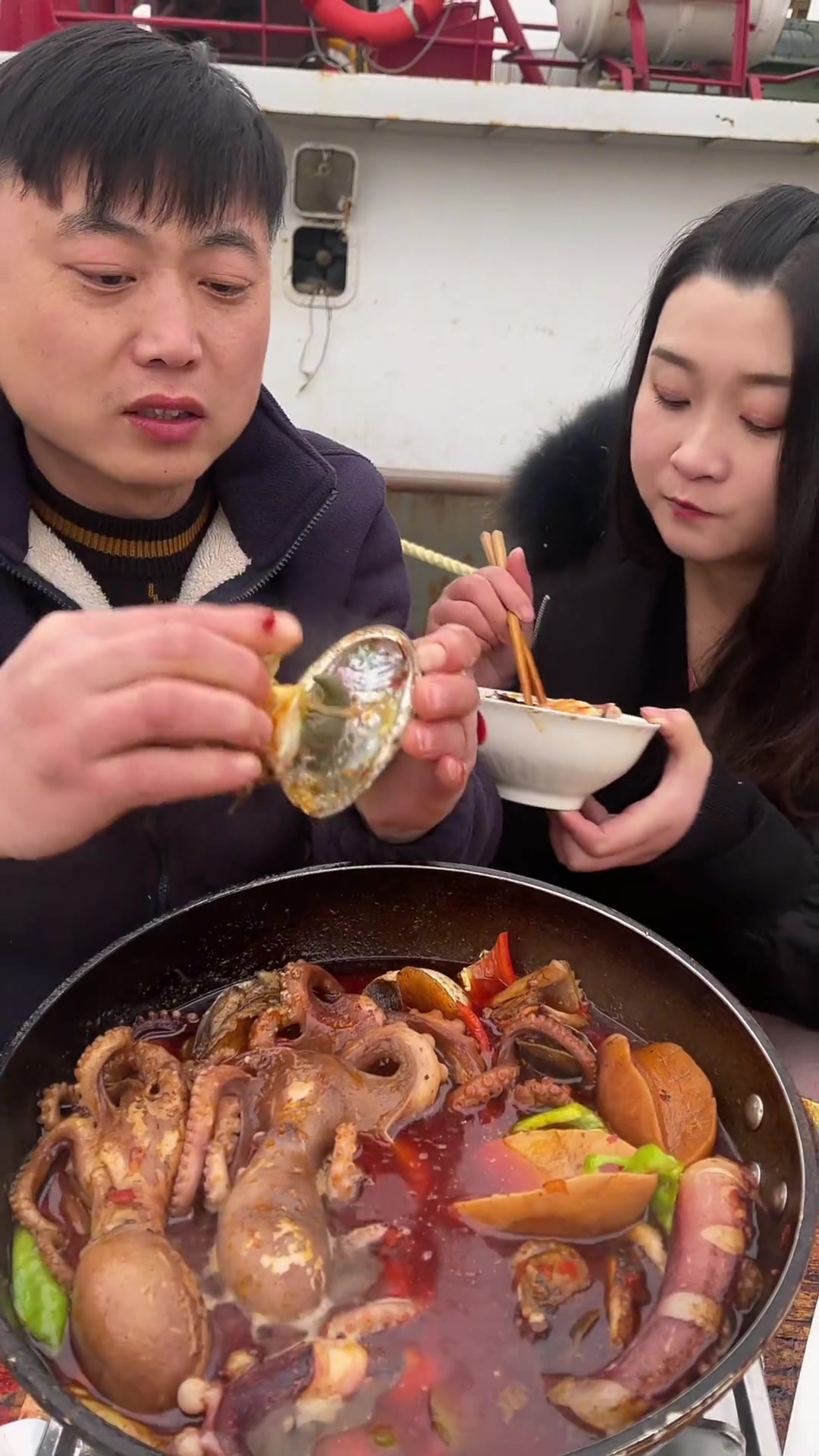 揭秘大鲍鱼哪里能吃哪里不能吃超Q弹超嫩