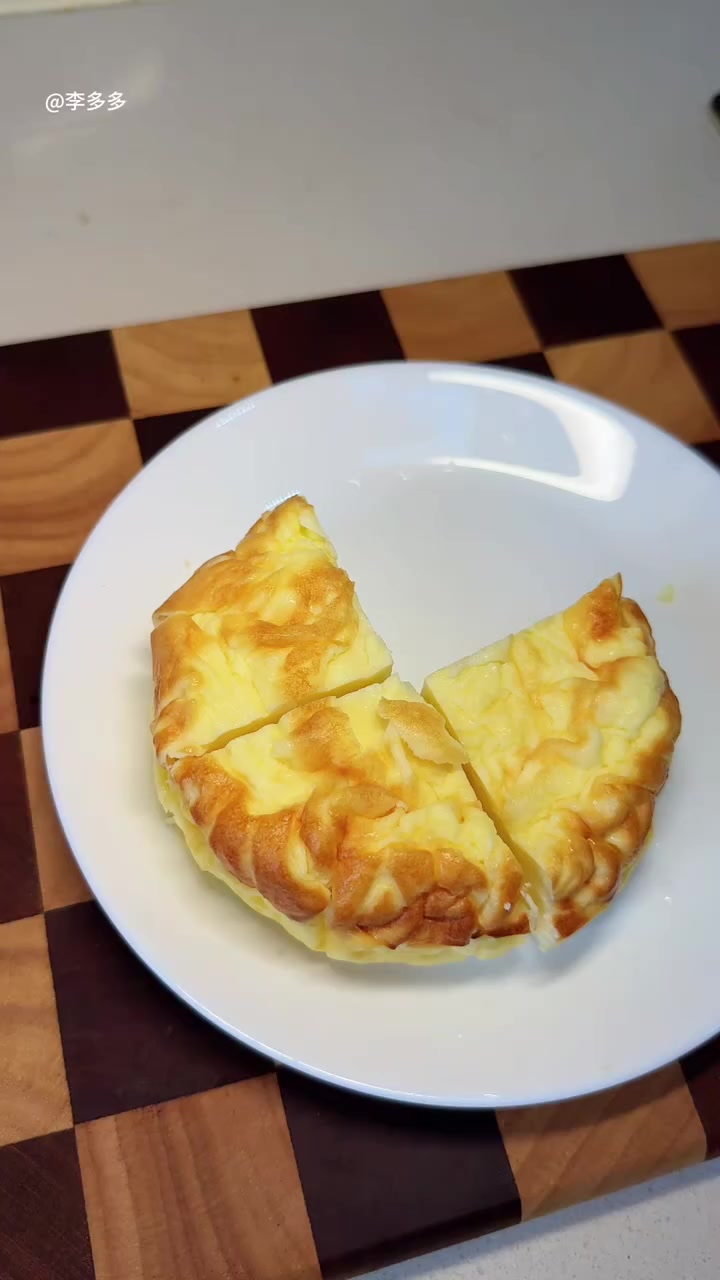 邪修版低卡小蛋糕 只需要酸奶和鸡蛋，减脂期也可以放心吃～跟着主母学做饭就是简单