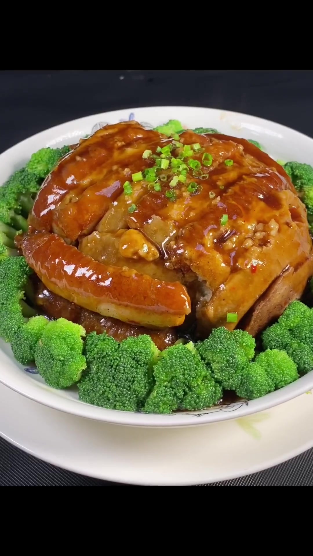 正宗广西芋头扣肉教程，饭店味，想学请看完
