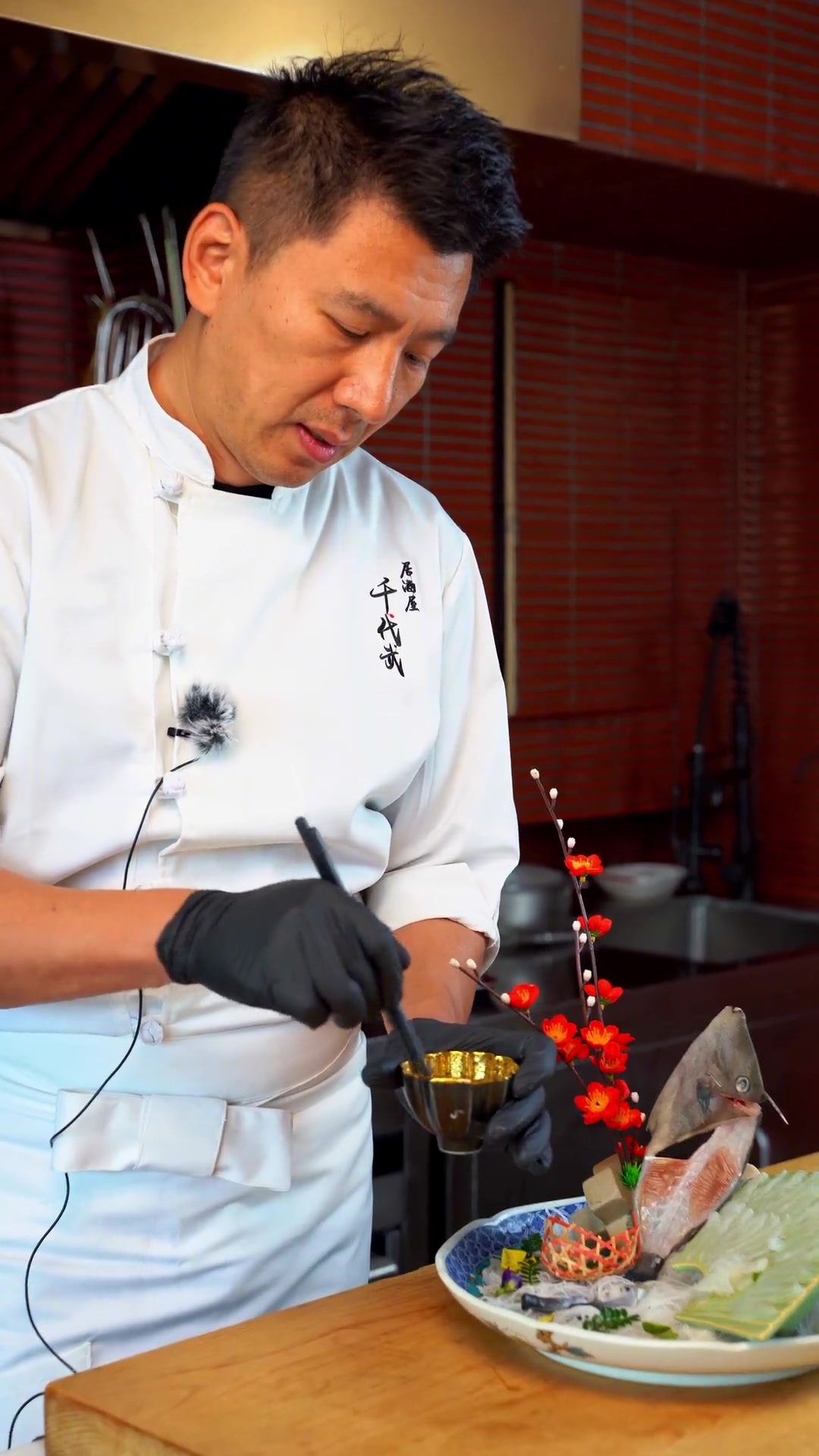 连肝脏一同生吃的扒皮鱼，想try try吗