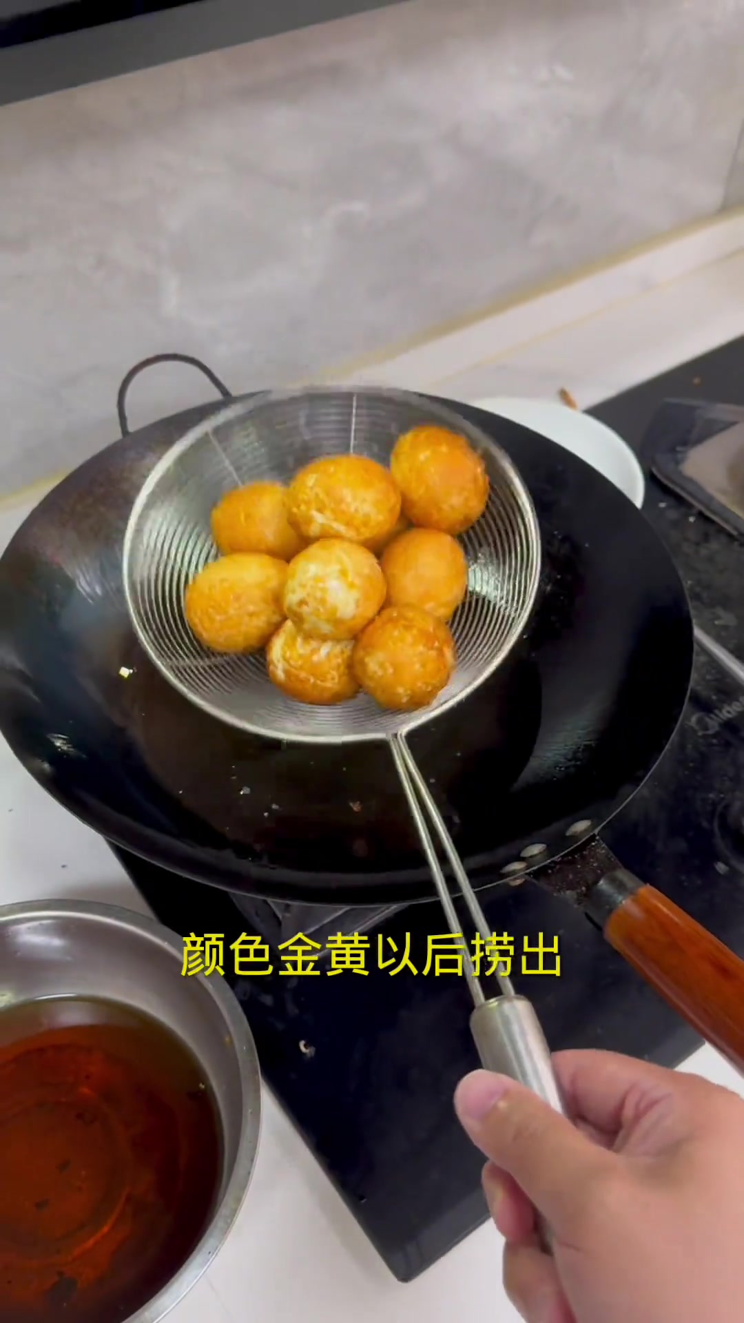 家里来客鸡蛋做菜,教你虎皮鸡蛋做法,好吃下饭
