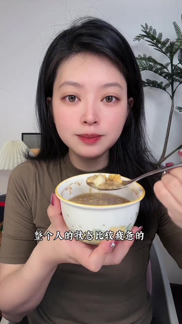 醪糟红糖煮鸡蛋，有条件的姐妹每天早上来一碗