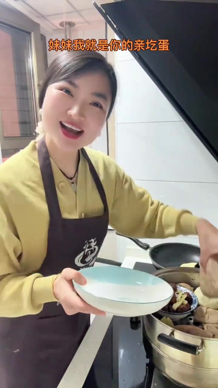 陕北好声音妹妹我就是你的亲圪蛋,陕北庄户人家的家常便饭,粗茶淡饭,简简单单又一餐