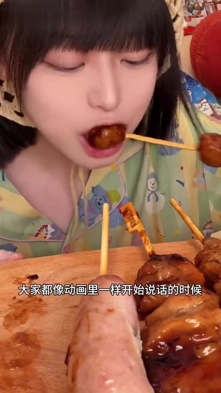 无废话直接吃裹汁便利店串串和炸酱面!