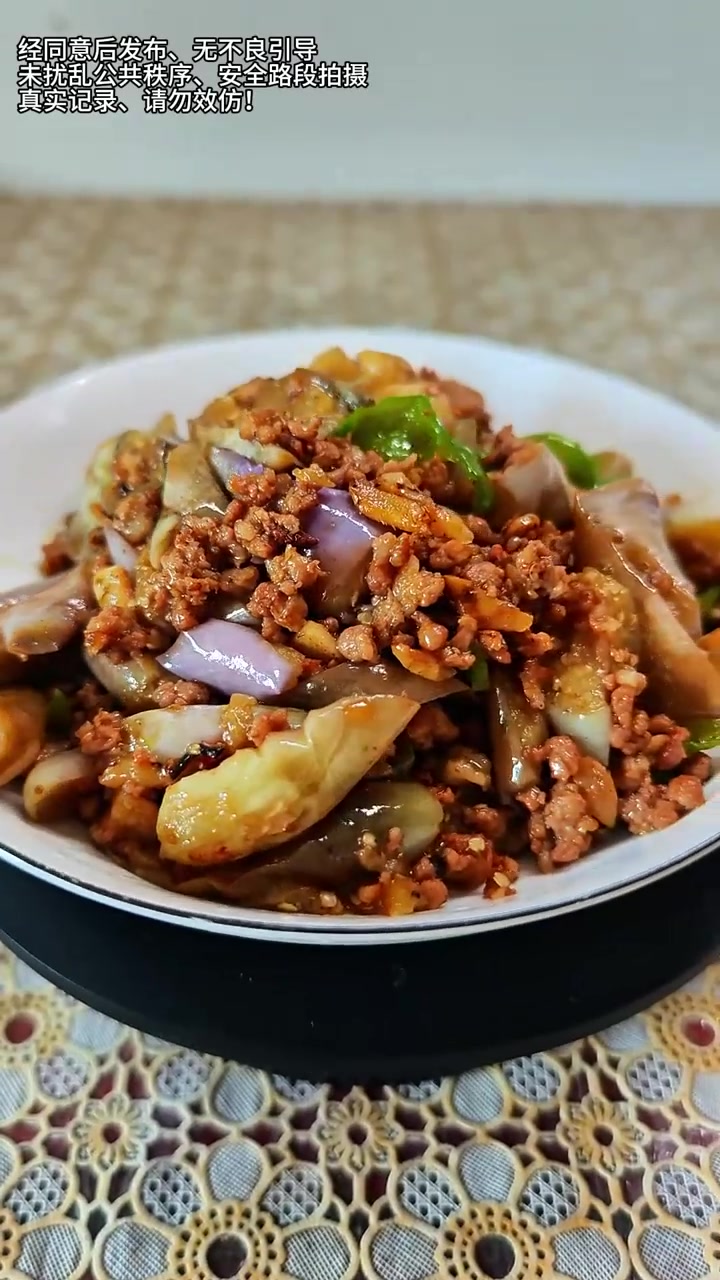 随机进家做菜：上过当受过骗的农村大爷，为啥非要尹厨留下账号？