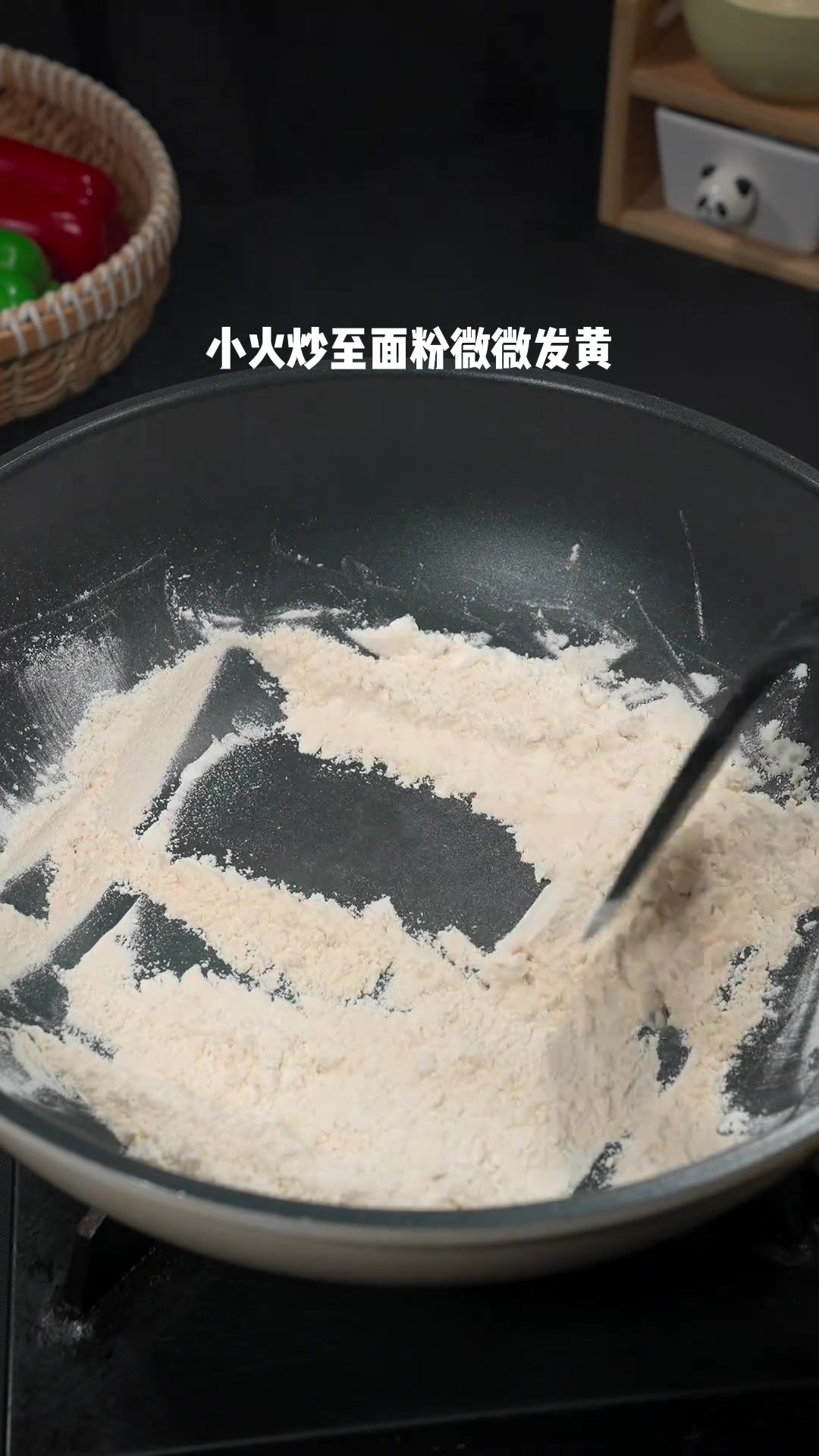 天气变冷谁不想来上一碗营养丰富的黄金白玉汤!好吃美味暖心又暖胃!