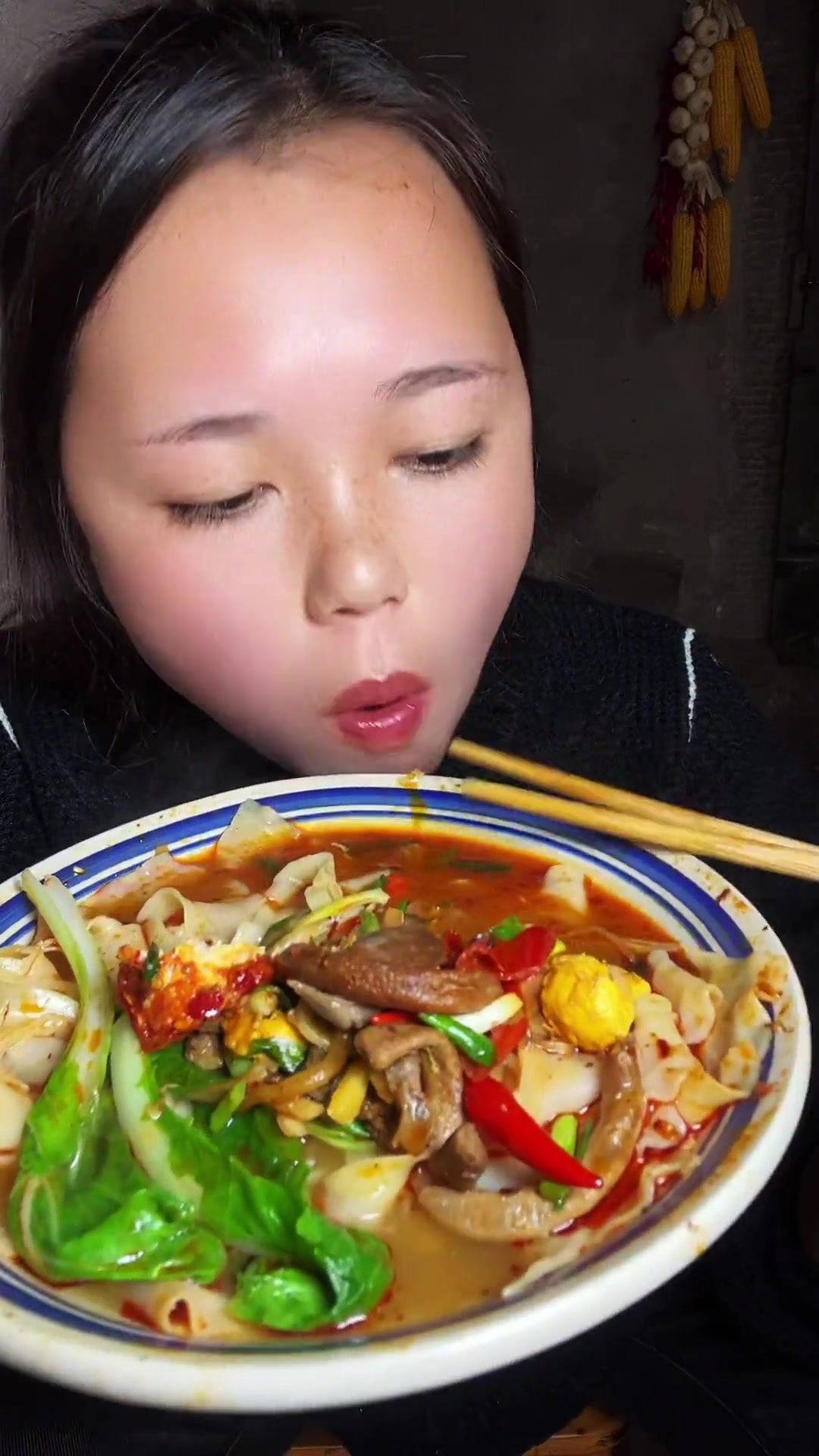 酸辣鸡杂烩面,香!
