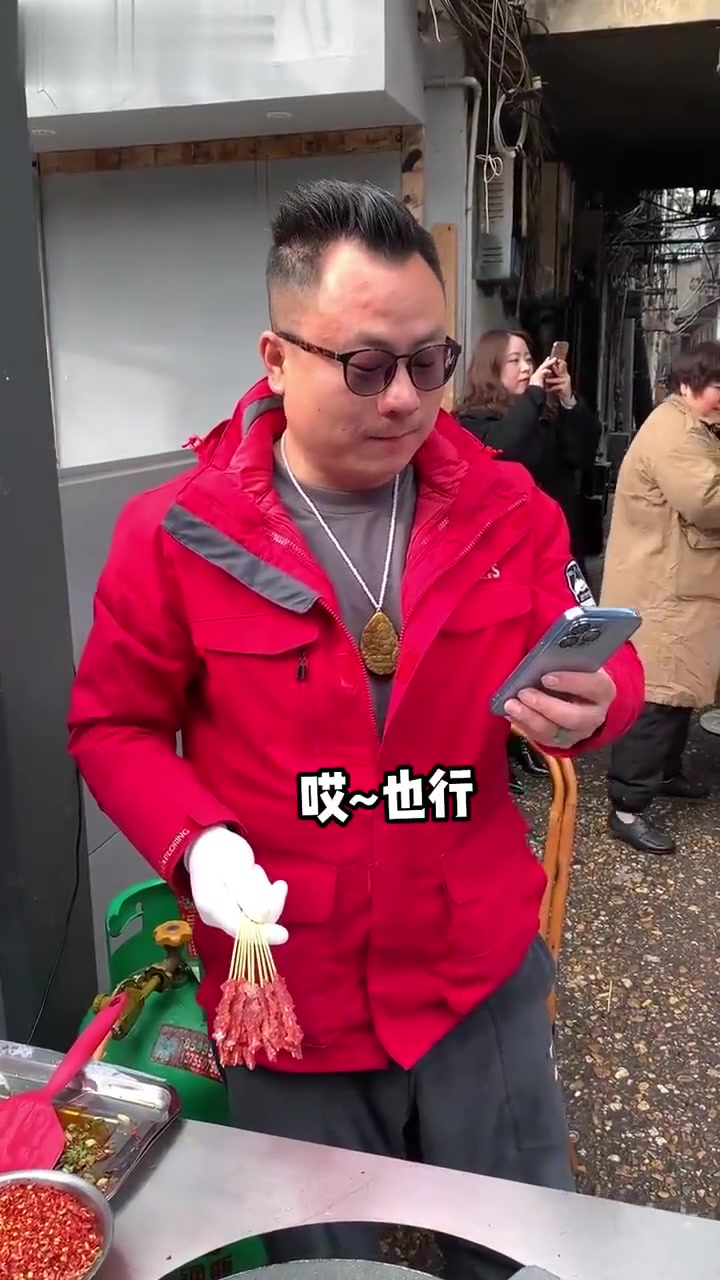 街头还能吃到如此优雅的牛肉串