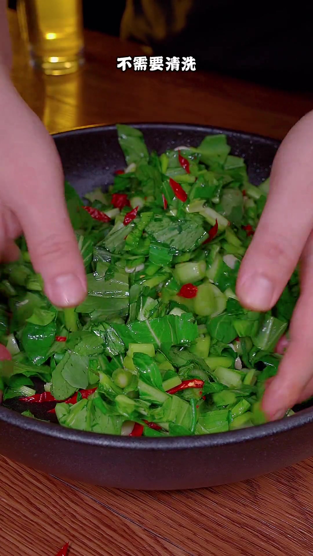 下班不知吃啥？试试青菜炒蘑菇，清爽不腻