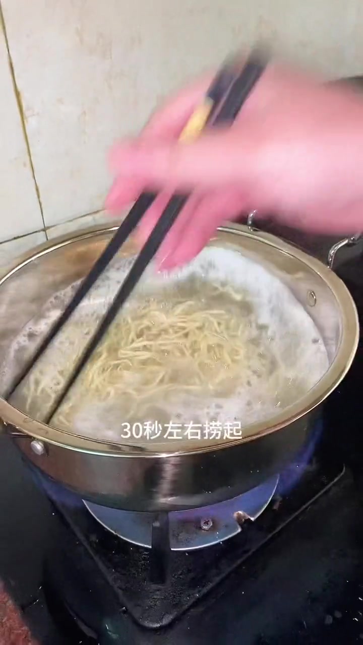 客家老乡在家就能自煮腌面,原来如此简单