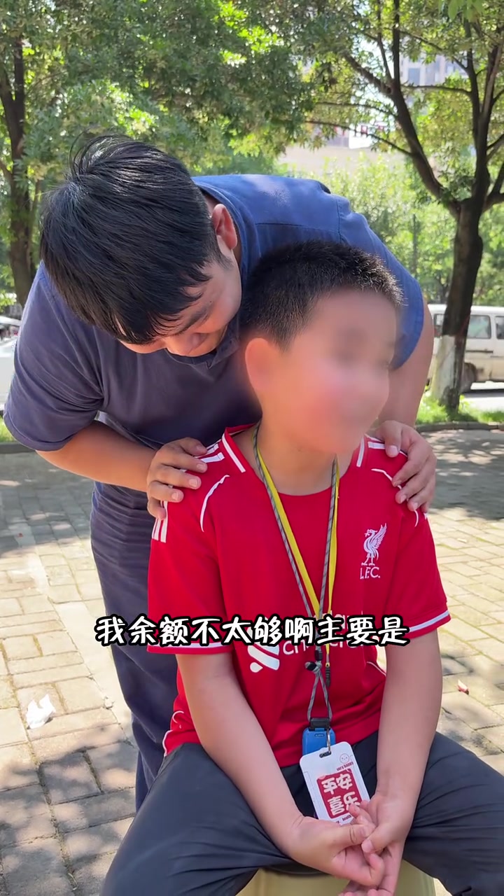 很感谢大家对我们羊肉粉的支持，大老远的跑过来就为了吃我们的羊肉粉 创业日记vlog