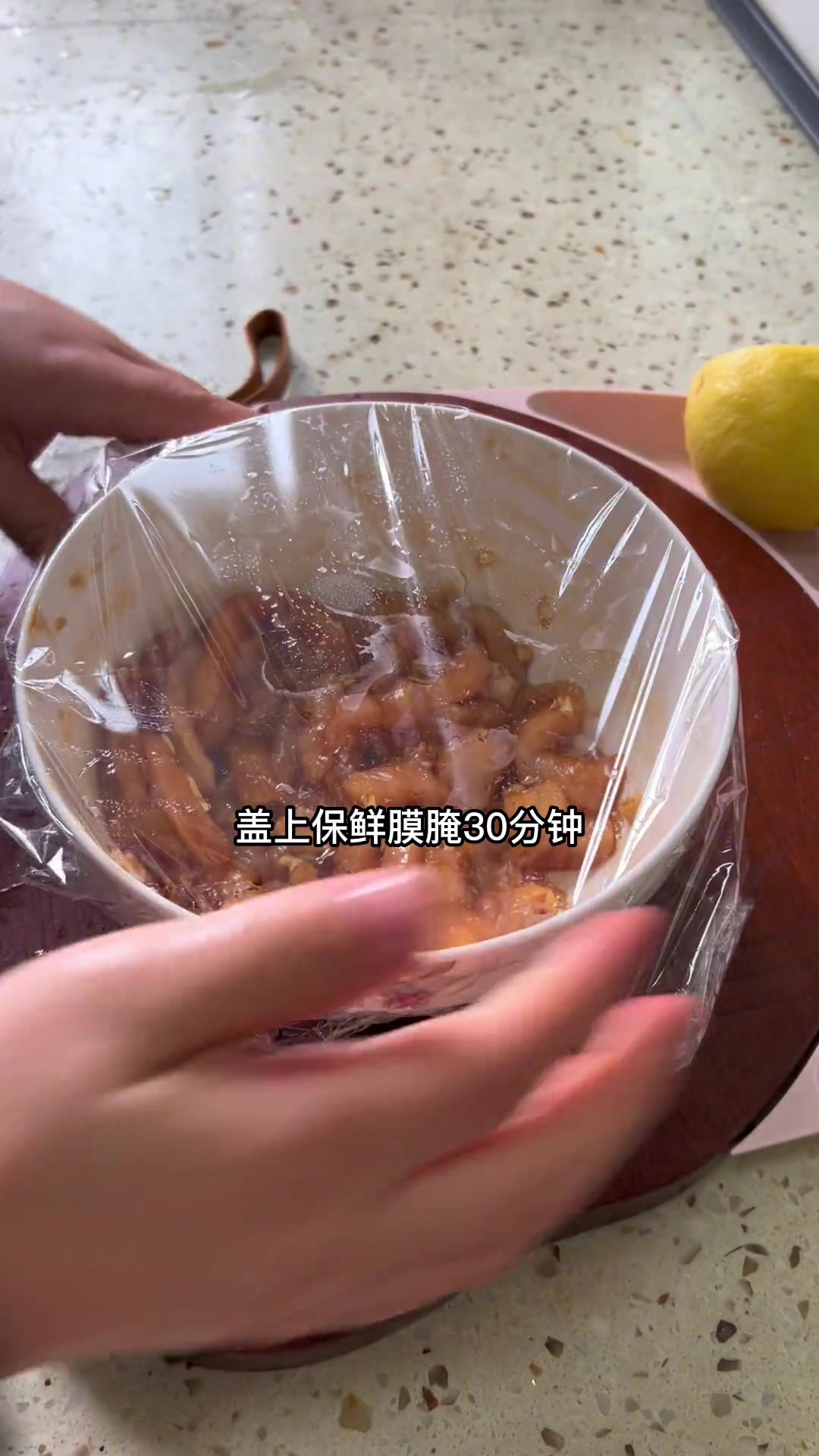 今日成功复刻小吃摊炸鸡柳,儿子赞好吃