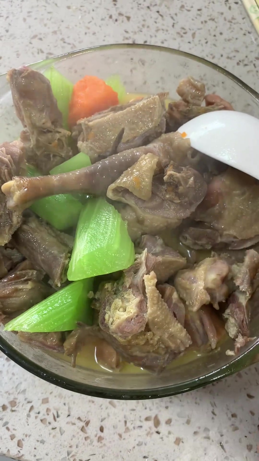 冬日腊鸡火锅美哉,荆门特产孙尚香风干机口味正