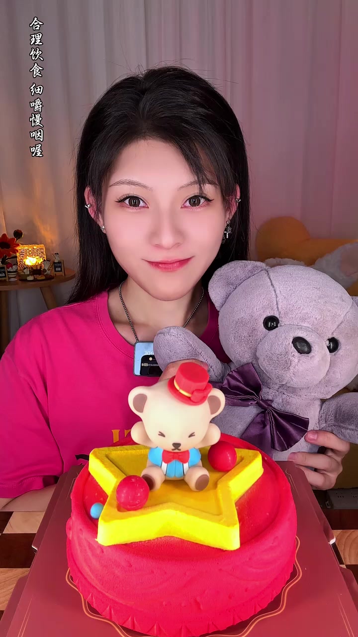 超可爱小熊摆件，冰淇淋蛋糕味美不染嘴