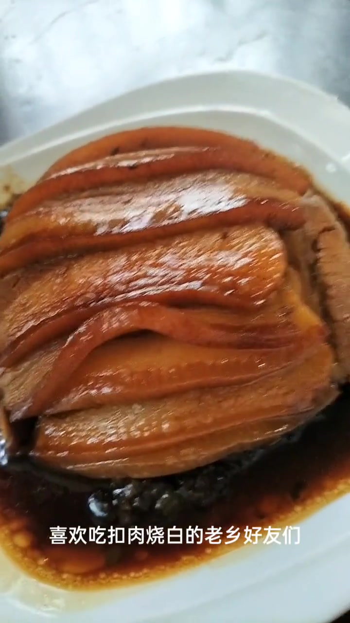 川妹在新疆开川菜馆,川菜很受全国各省朋友喜爱