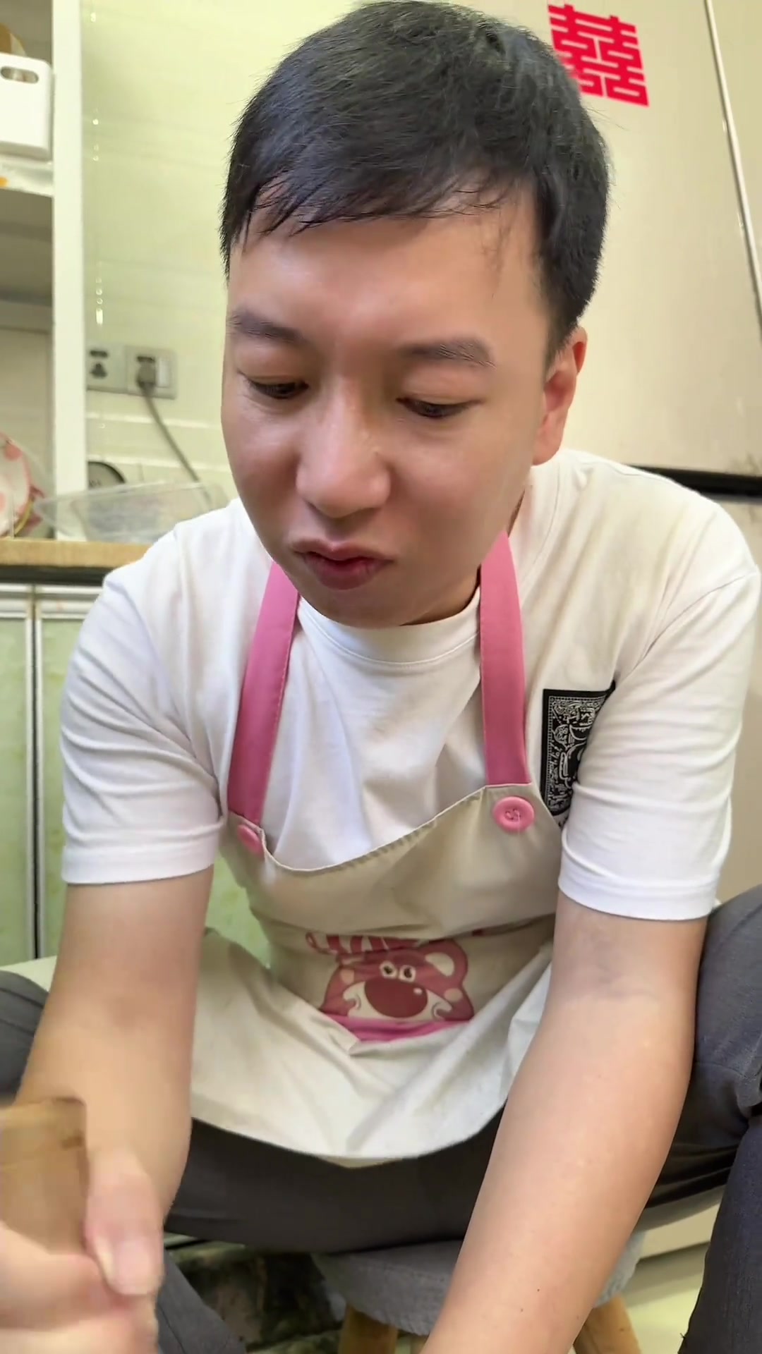 德宏美食舂菜勾起儿时记忆,水香菜煮蛋下饭