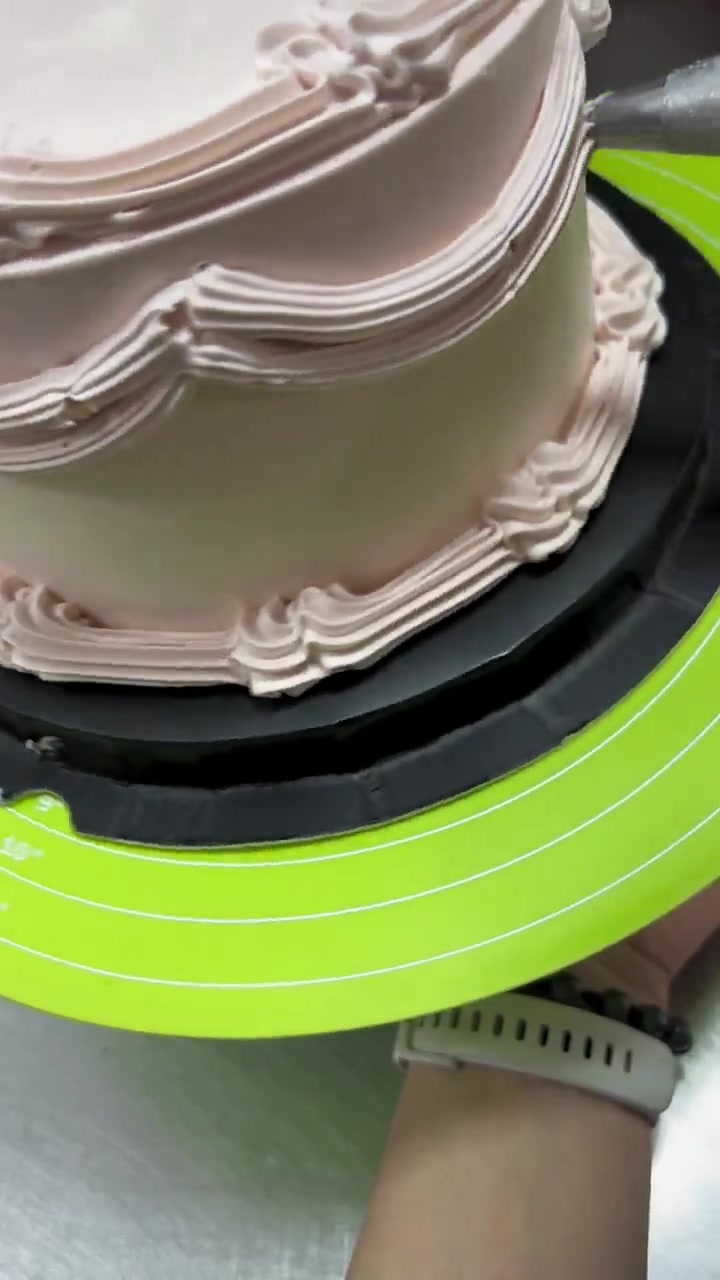 一天做多个六寸蛋糕粉色系简约复古款超好看